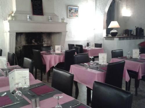 Отель Hôtel Restaurant Le Castel