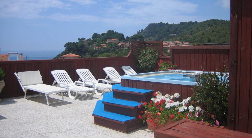 Отель Hotel Il Telamonio