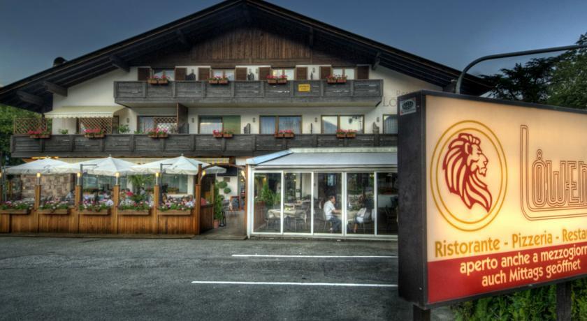 Отель Hotel Löwen