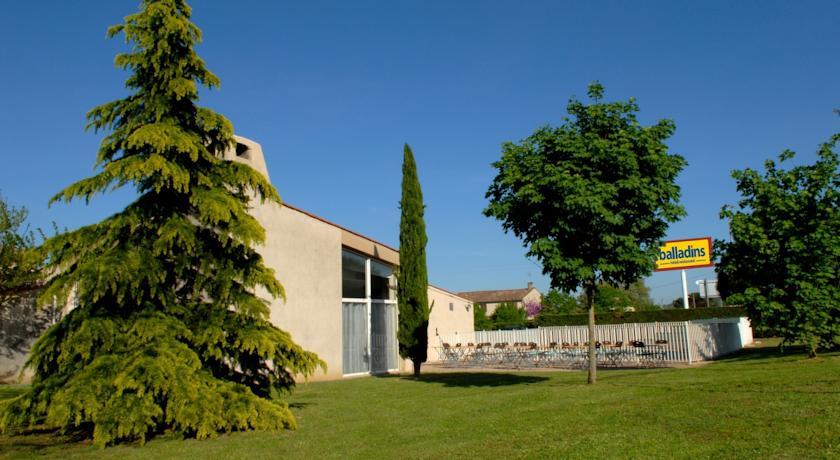 Отель Balladins Castres Saïx