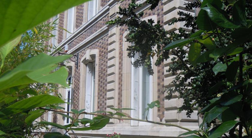 Мини-отель Chambres d'Hôtes - La Villa De La Paix