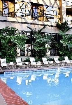 Отель Crystal Gateway Marriott