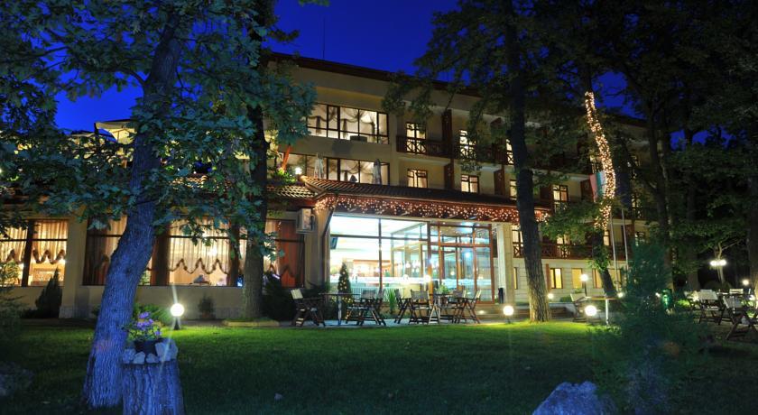 Отель Hotel Armira