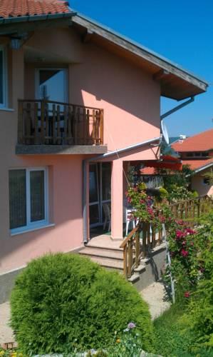 Отель Saint Patrick Holiday Village
