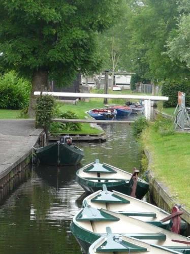 Мини-отель B&B De Galeriet Giethoorn