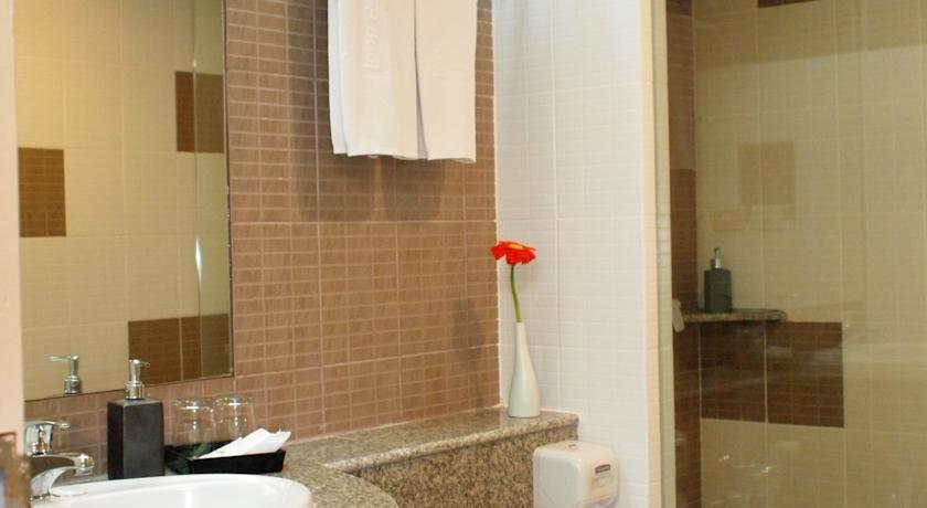 Отель Long Beach Cha-Am Hotel