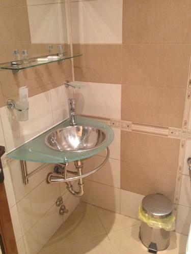 Отель Omega Family Hotel