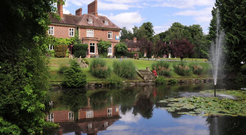 Отель Mercure Shrewsbury Albrighton Hall Hotel & Spa