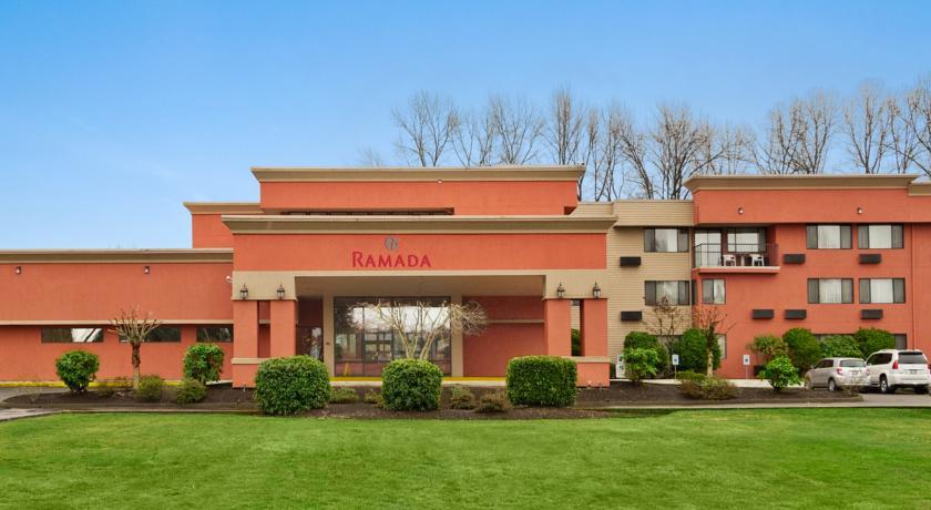 Отель Ramada Tukwila Sea-Tac International Airport