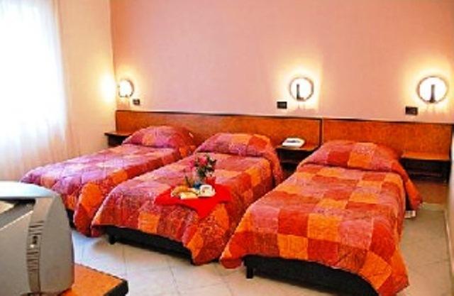Отель Hotel Scigliano
