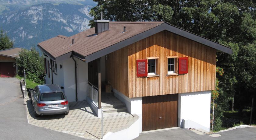 Апартаменты Ferienhaus Ahorn