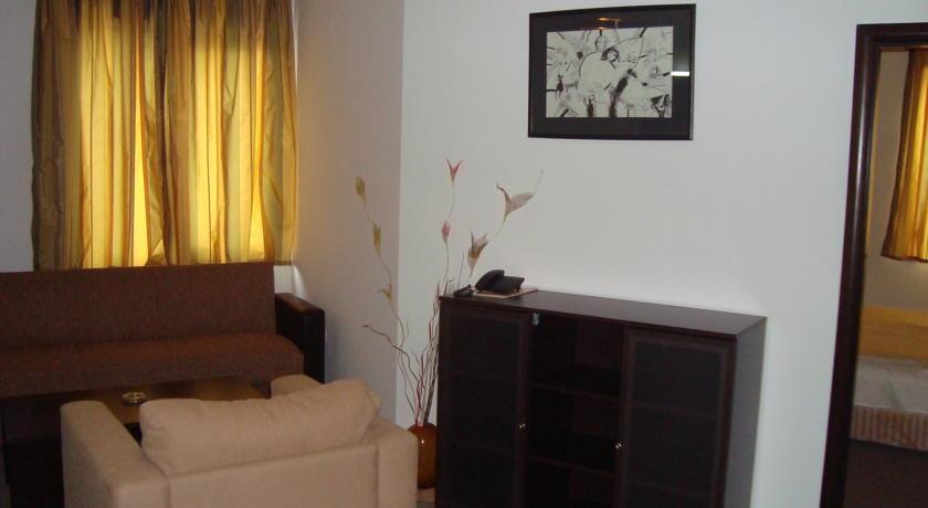 Отель Hotel Kardjali
