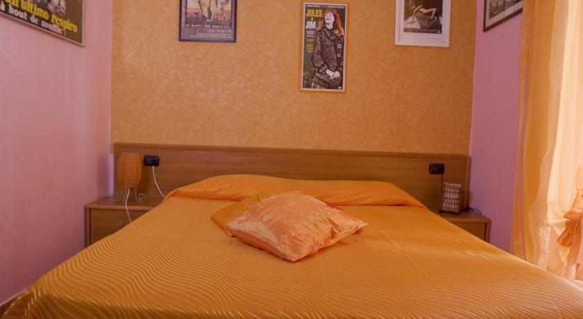 Hotel Cineholiday