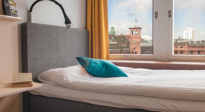 Moment Hotels