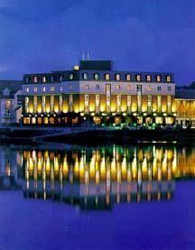 Отель Waterford Marina Hotel