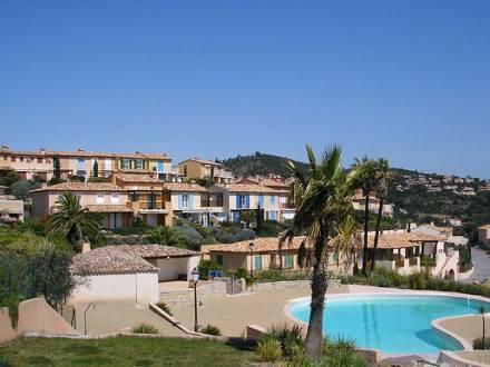 Апартаменты Apartment Le Petit Village