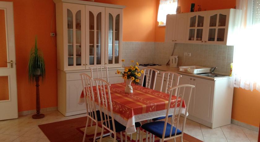 Évaluna Apartman