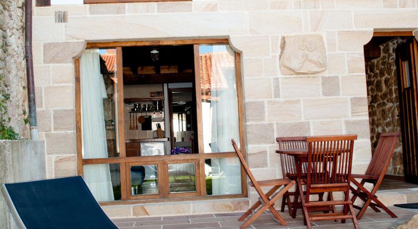 Апартаменты Apartamentos El Canton de Otero