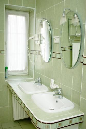 Гостиница Hotel Orlinoye Gnezdo