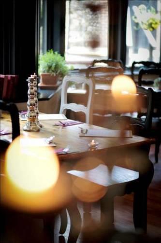 Отель The Grasshopper Inn