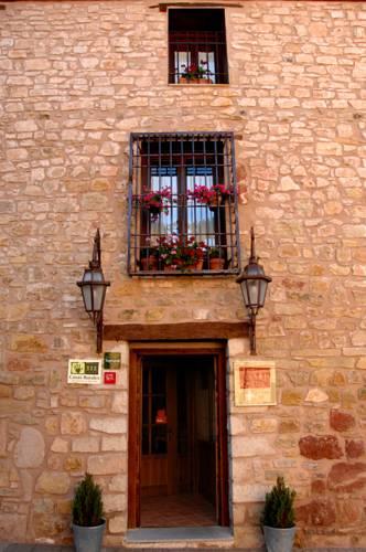 Отель Casa Rural Los Cuatro Caños
