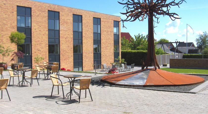 Отель Vildbjerg Sports Hotel & Kulturcenter