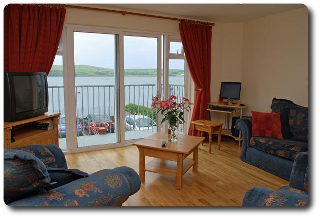 Мини-отель Dingle Harbour Nights B&B