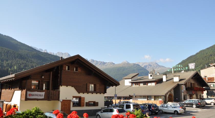 Отель Hotel Miravalle