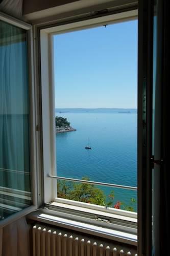 Отель Hotel Riviera & Maximilian's