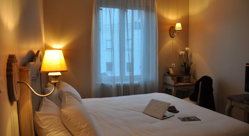 Отель Hotel des Poèmes de Chartres