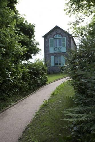 Отель Gîte de Charme La Luciole