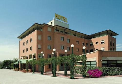 Отель Hotel Arte