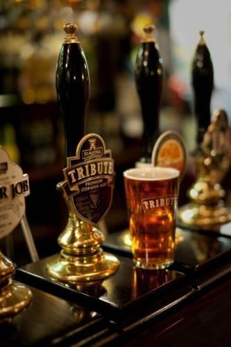 Отель The Cromwell Arms