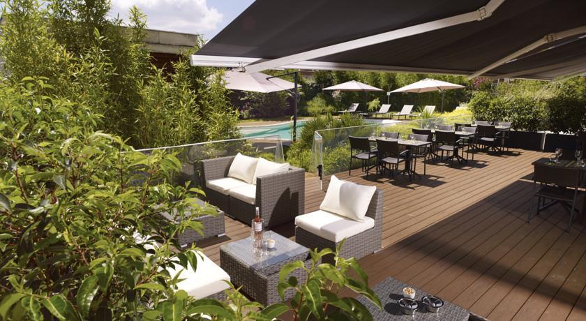 Отель Holiday Inn Express Toulouse Airport
