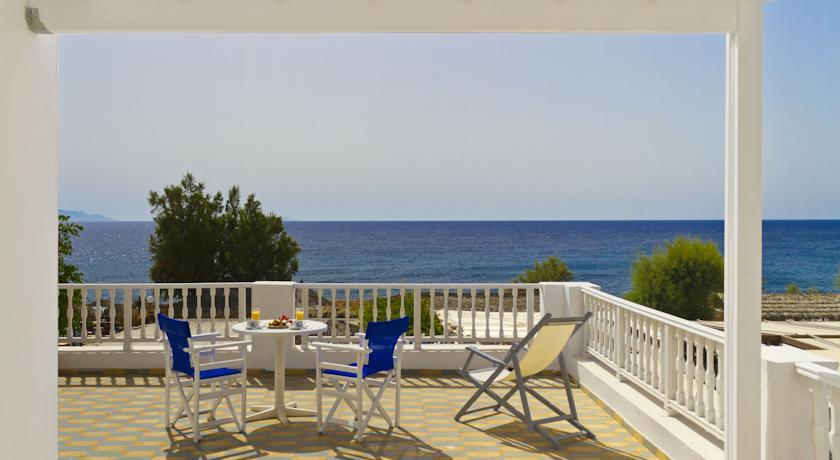 Апартаменты Dolphins Apartments