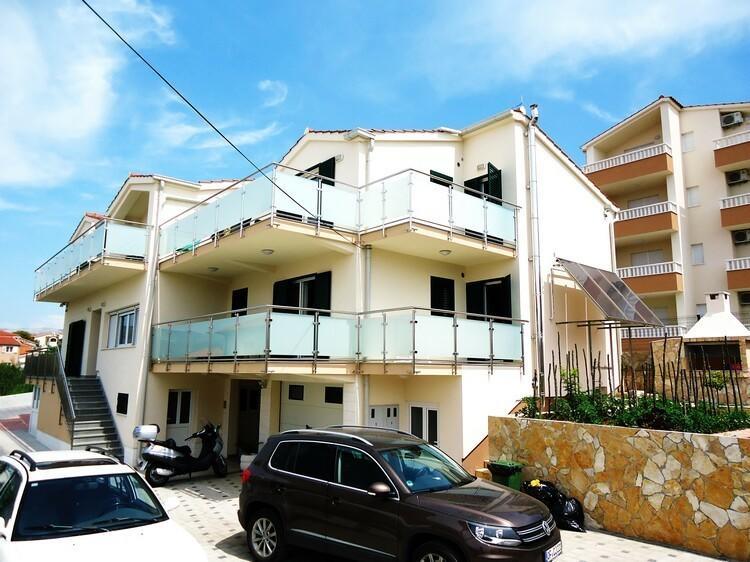 Апартаменты Apartments Cavar