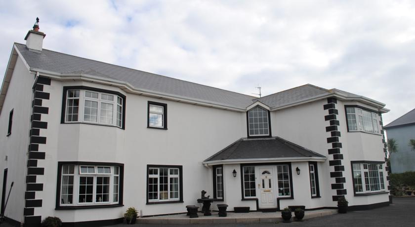 Мини-отель Oldcourt House Bed and Breakfast