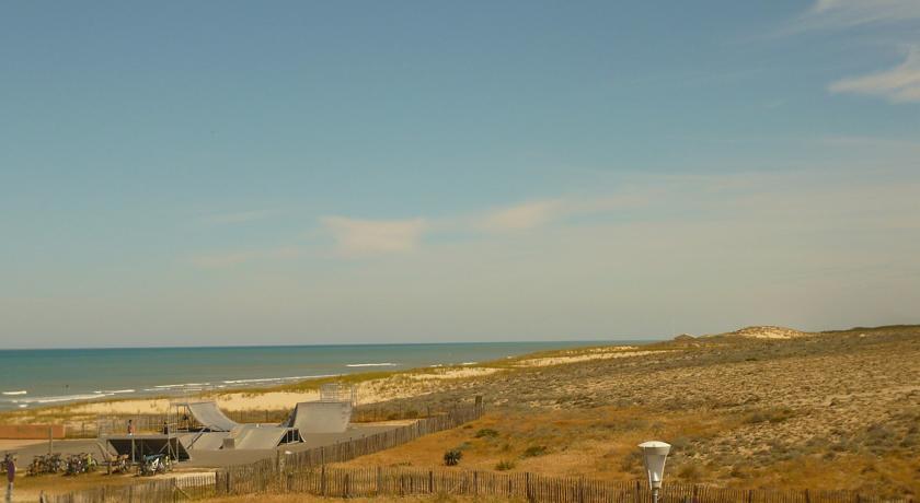 Апартаменты Appartement Les Sables D'Argent 2