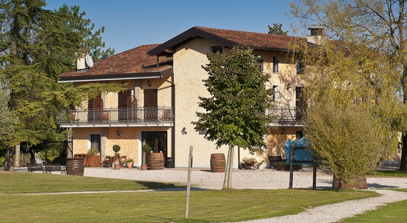 Отель Agriturismo Contessi