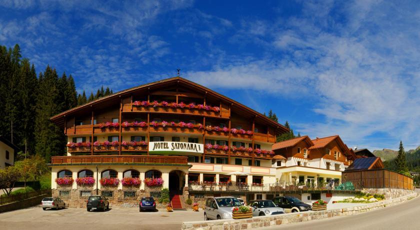 Отель Charme Hotel Sayonara
