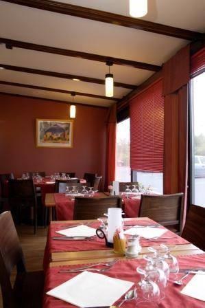Отель Kyriad Hotel Caen Memorial