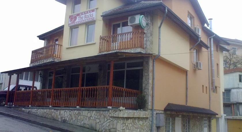 Отель Family Hotel The Rocks