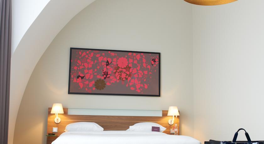Отель Mercure Cholet Centre
