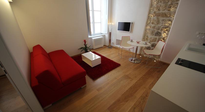 Апартаменты Nije Preša Apartments