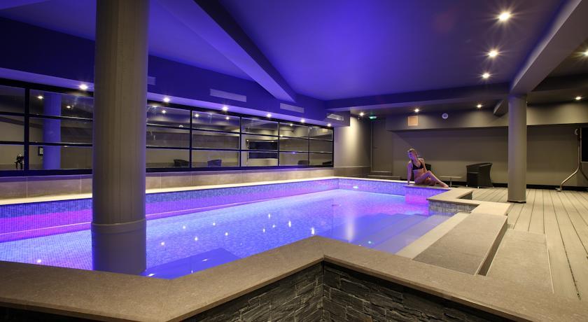 Отель Hotel le Cinq