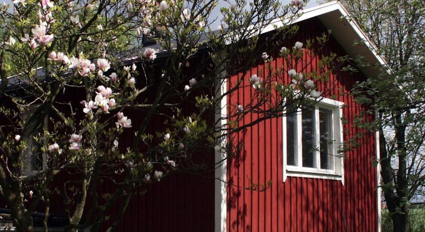 Апартаменты Lilla Huset på Slätten B&B