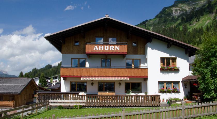 Pension Ahorn