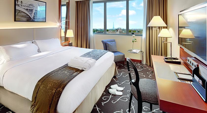 Отель Mövenpick Hotel Paris Neuilly