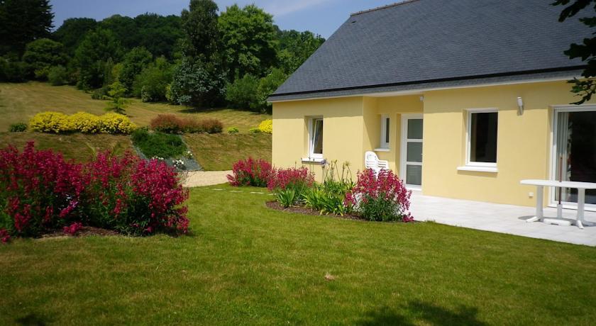 Апартаменты Gîte Les Jardins de Kerarzic