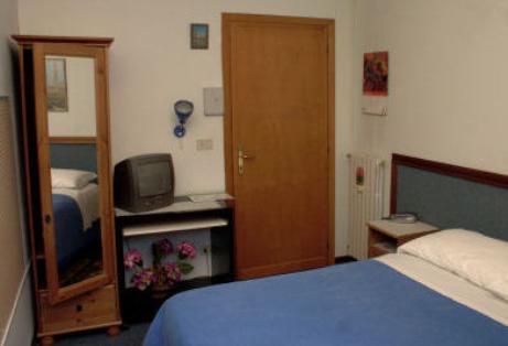 Отель Albergo Junior